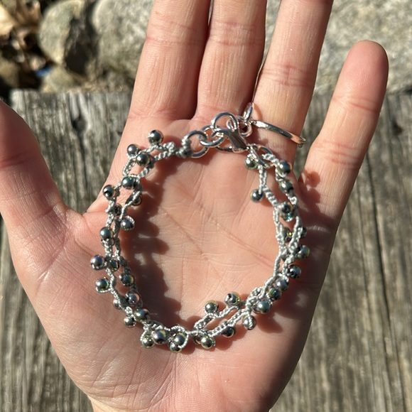 Dyed hematite bracelet - Picture 8 of 8